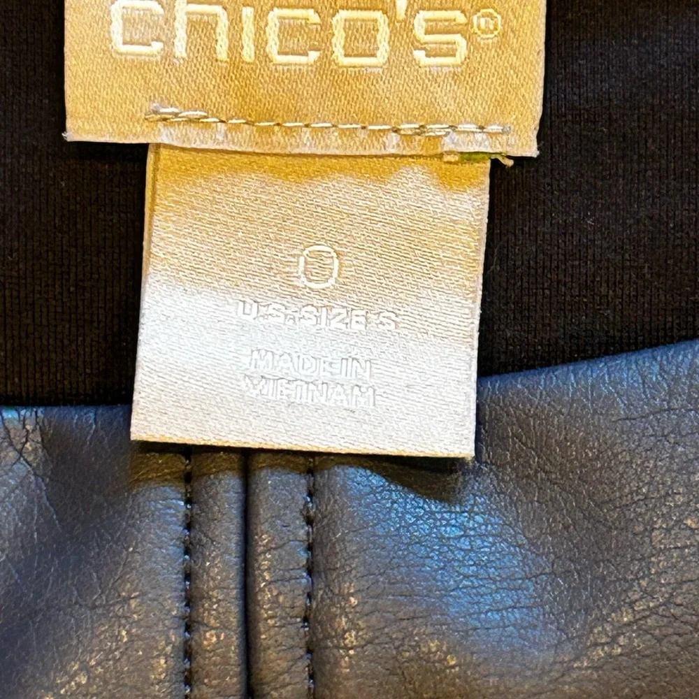 Chico's Navy Faux Leather Front Pointe Tunic size 0 - Picture 6 of 10